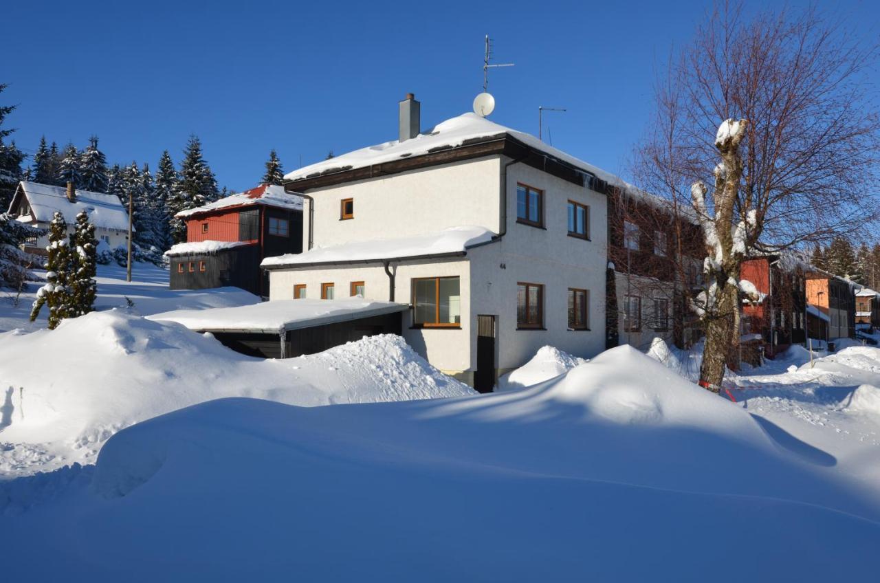 Vila Naproti Klínovci Jáchymov Exteriér fotografie